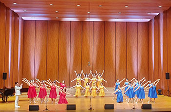 장미여성합창단 사진